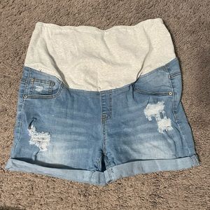 Maternity blue Jean shorts size large